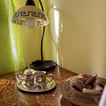 شقة Carducci